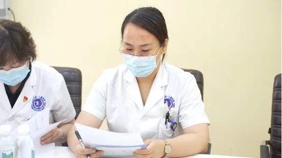 孩子语言发育迟缓的症状有什么？哈尔滨中童儿童医院：4个红灯亮了快就医